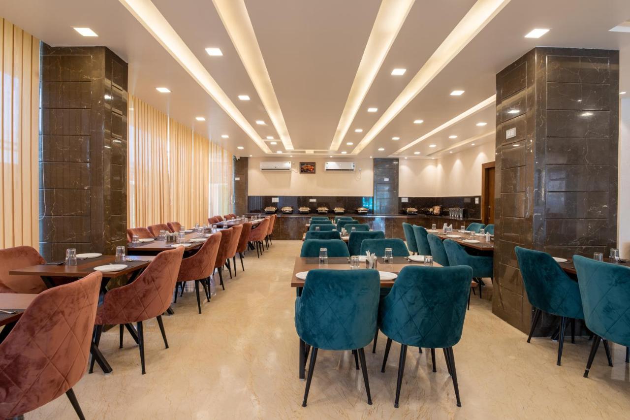 Hotel Vivaan Regency Haridwār Exteriör bild