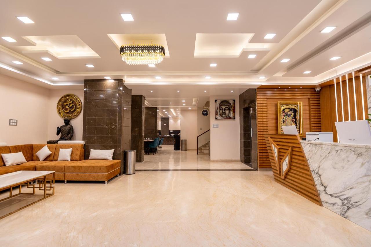 Hotel Vivaan Regency Haridwār Exteriör bild