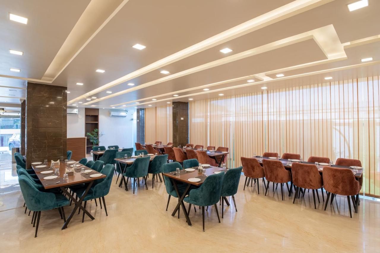 Hotel Vivaan Regency Haridwār Exteriör bild